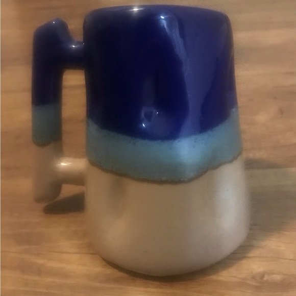White Oak Canada Slanted Mug - Picture 4 of 13